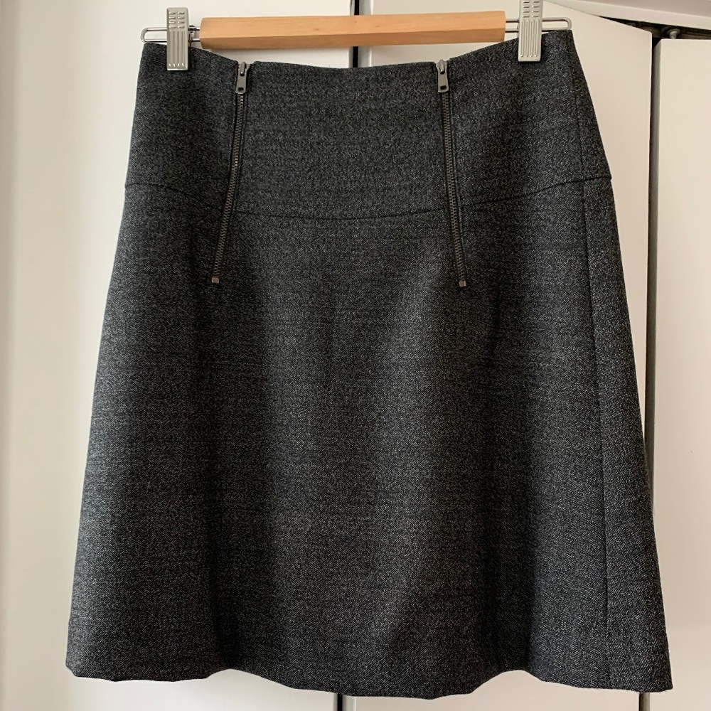 Ann Taylor 100% wool A-line skirt size 0